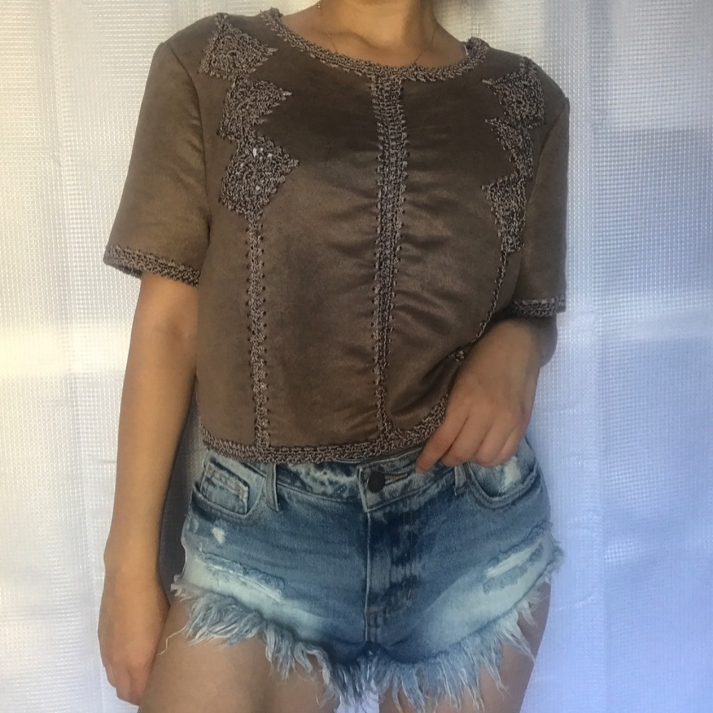 Embedded shirt